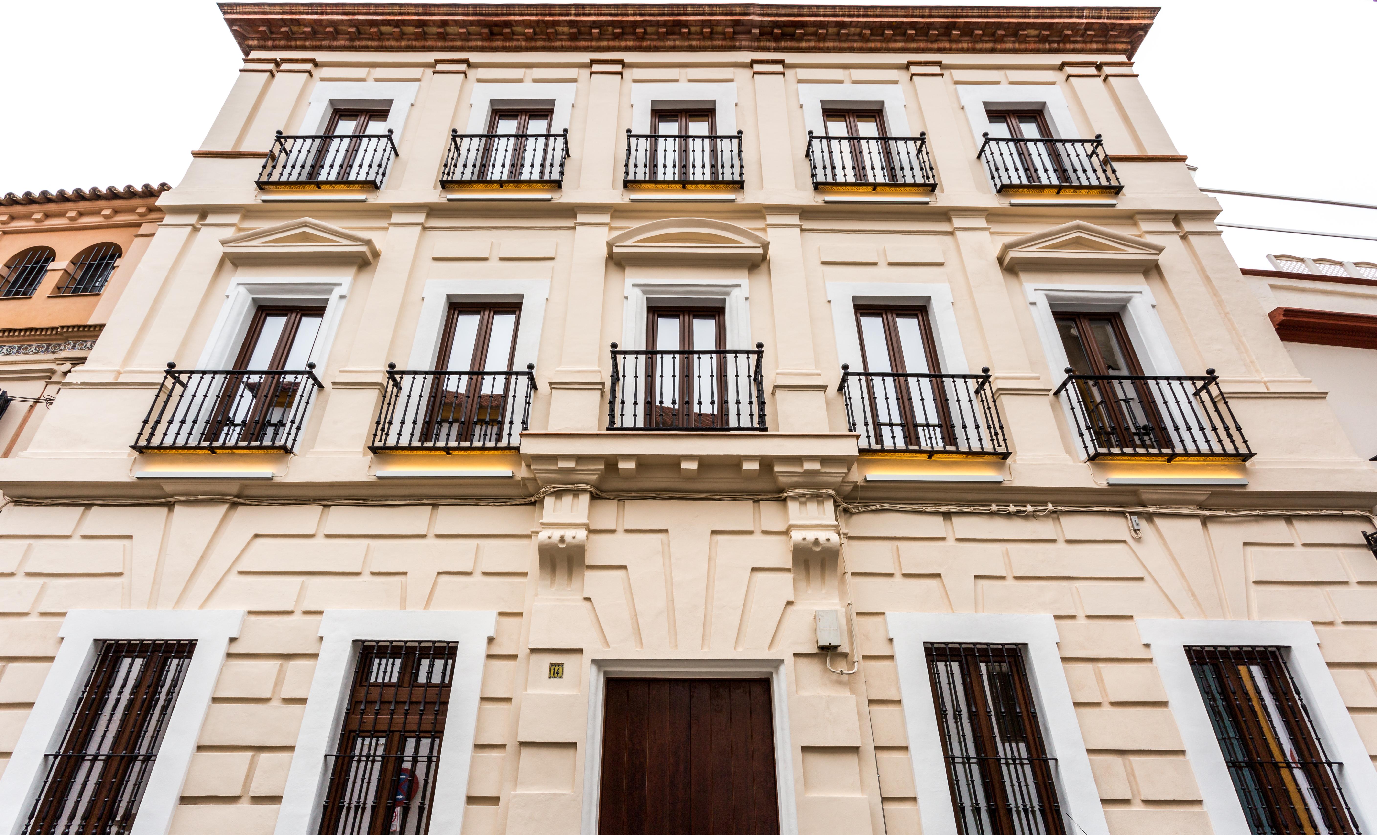 Apartamentos Lanza Seville Exterior photo